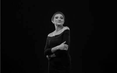 Marcélia Cartaxo recebe homenagem pela sua contribuição artística no 28º Festival de Cinema de Vitória