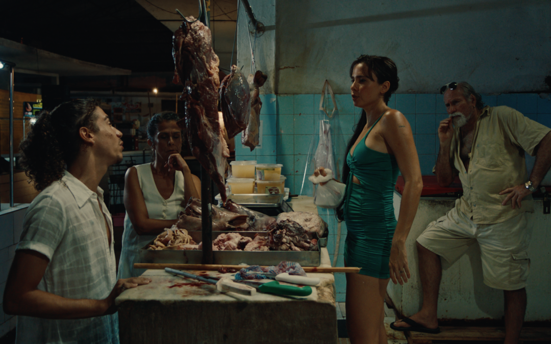 Curta “Mercado Central” transforma memórias de infância em suspense psicológico