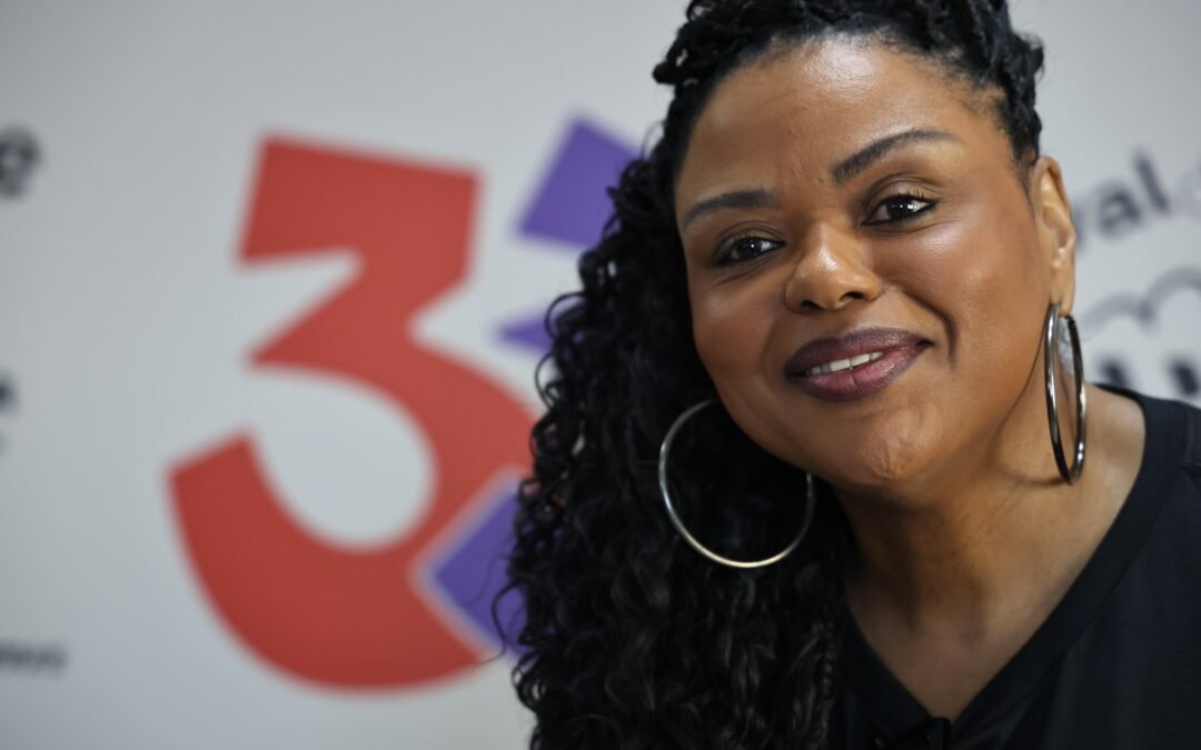 “Desistir não é uma opção”, afirma Carla Cristina Cardoso em masterclass sobre talento e superação no 33º FCV