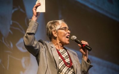 Teatro lotado e muita emoção na abertura do 24º Festival de Cinema de Vitória